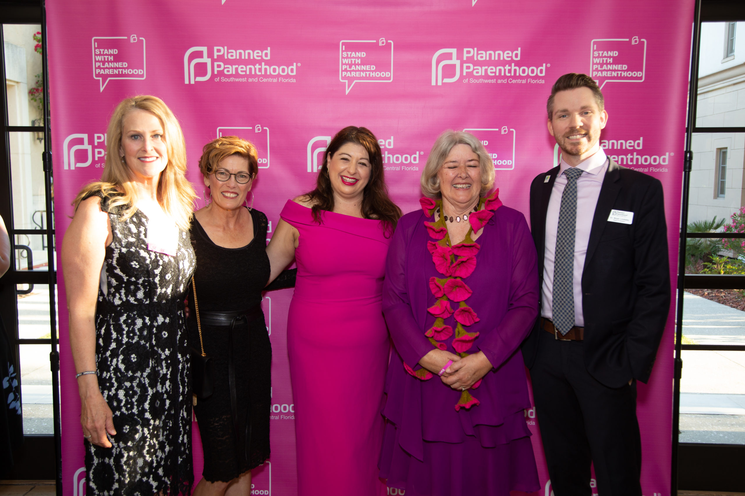 Photo op for Planned Parenthood fundraiser featuring Pat Schroeder
